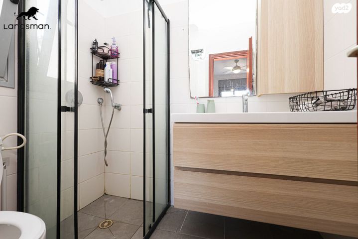 דירה, אלונים 22, קרית השרון, נתניה