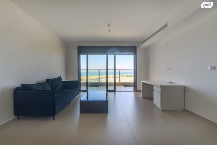 דירה, דולפין 2, גלי כרמל, טירת כרמל