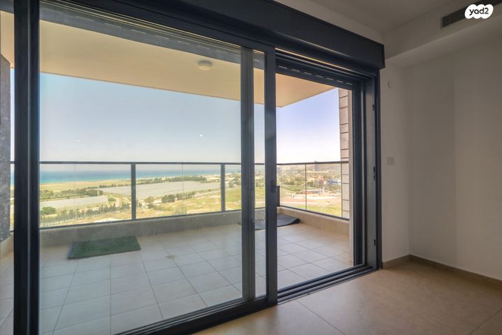 דירה, דולפין 2, גלי כרמל, טירת כרמל