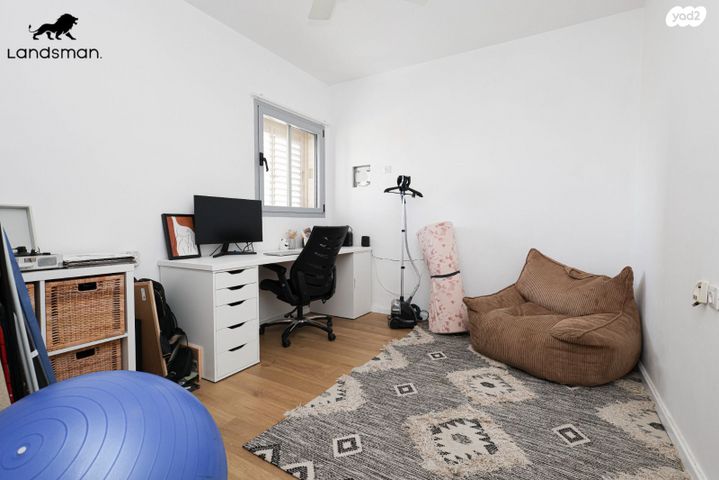 דירה, אלונים 22, קרית השרון, נתניה