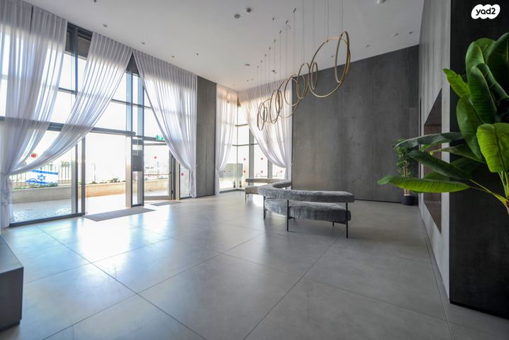 דירה, דולפין 2, גלי כרמל, טירת כרמל