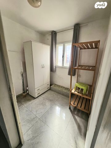 דירה, מבוא ישעיהו, הנביאים, קרית גת