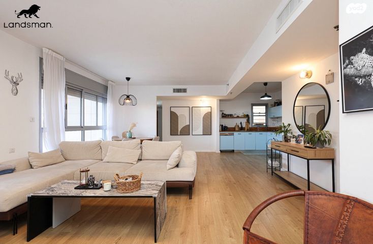 דירה, אלונים 22, קרית השרון, נתניה