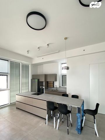 דירה, גבעתיים