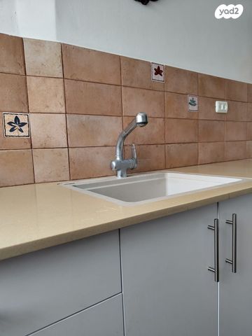 דירה, העגור, חדרה