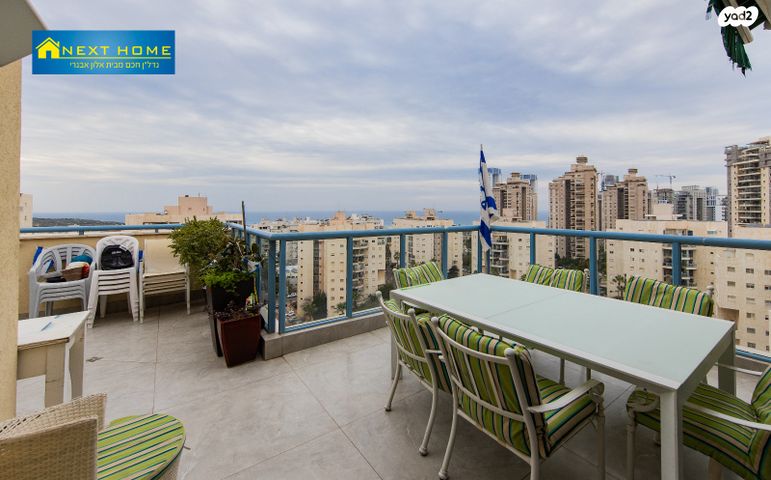 גג/ פנטהאוז, מרדכי גור 11, רמת פולג, נתניה