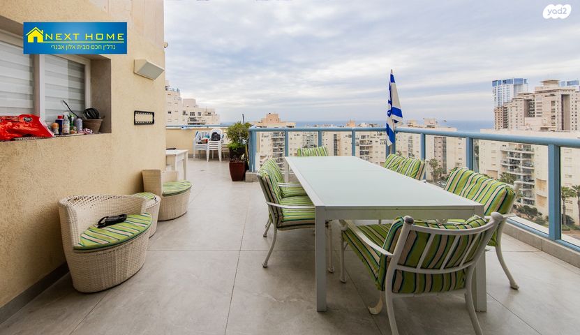 גג/ פנטהאוז, מרדכי גור 11, רמת פולג, נתניה