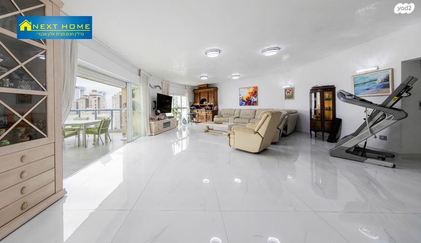 גג/ פנטהאוז, מרדכי גור 11, רמת פולג, נתניה