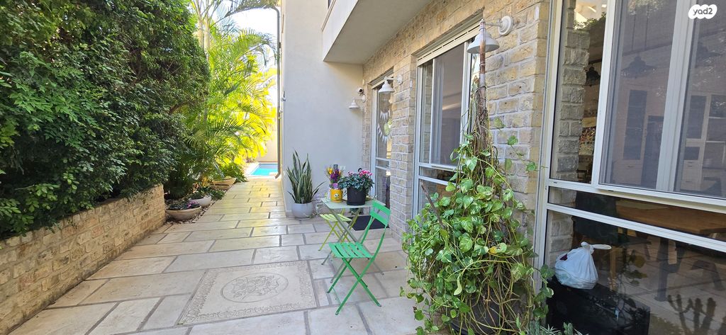 בית פרטי/ קוטג', אורנית