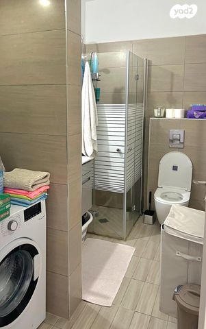 דירה, יהוד מונוסון