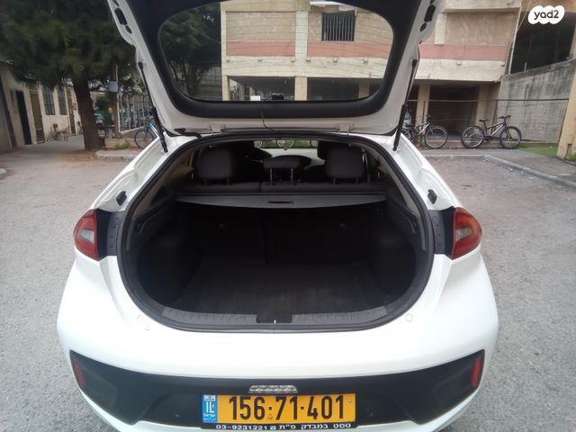 יונדאי איוניק