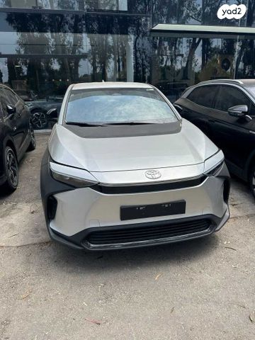 מודעת רכב טויוטה bZ4X