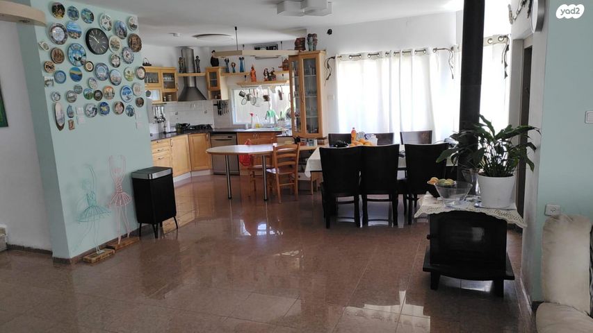 בית פרטי/ קוטג', תדהר 6, קדמה, קצרין