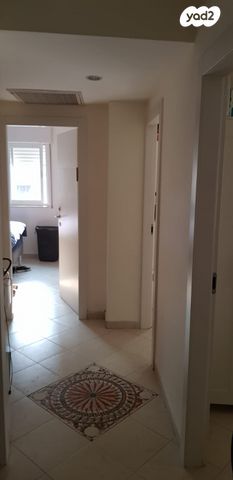 דירה, הרב עוזיאל 99, בית וגן, ירושלים