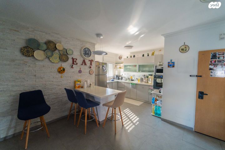 דירה, נחל פרת, אחוזת דניה, חדרה