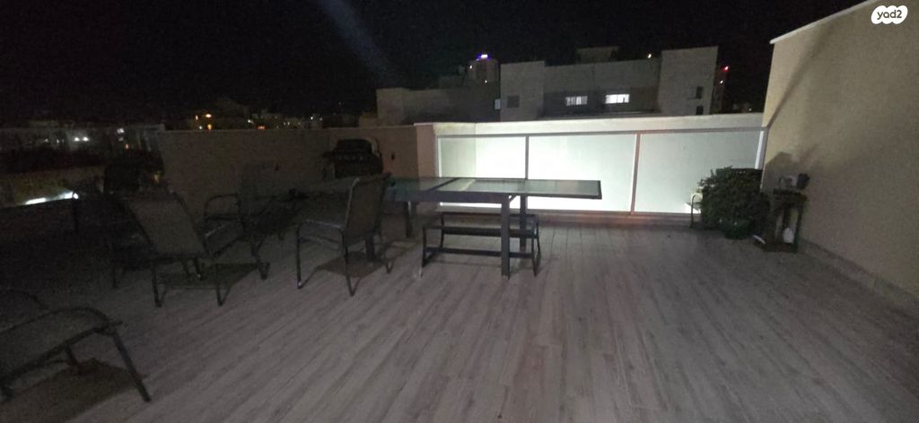 גג/ פנטהאוז, זלמן ארן, רובע ד', אשדוד