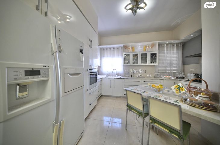 גג/ פנטהאוז, שער הגולן, קרית גנים, ראשון לציון