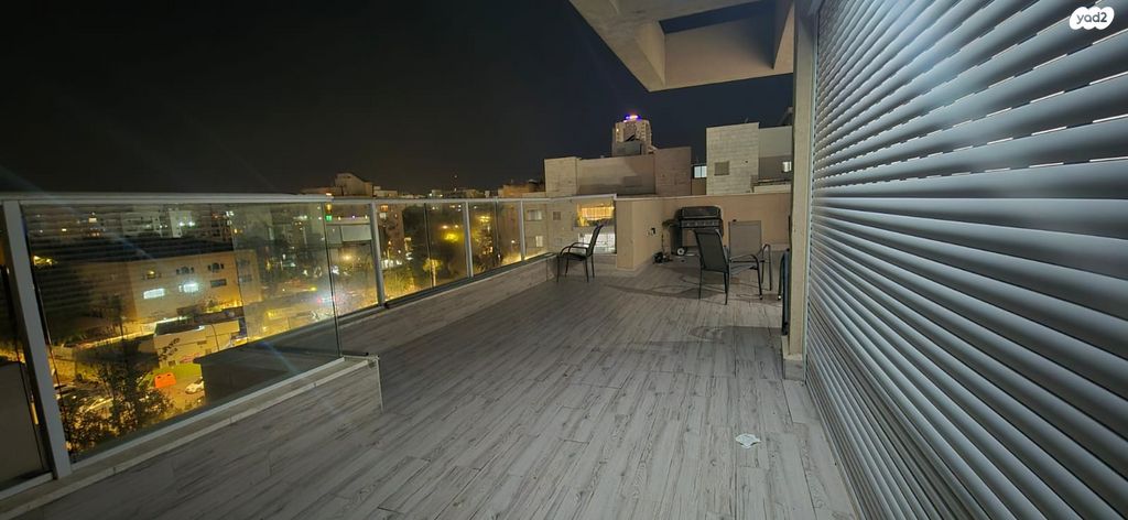 גג/ פנטהאוז, זלמן ארן, רובע ד', אשדוד