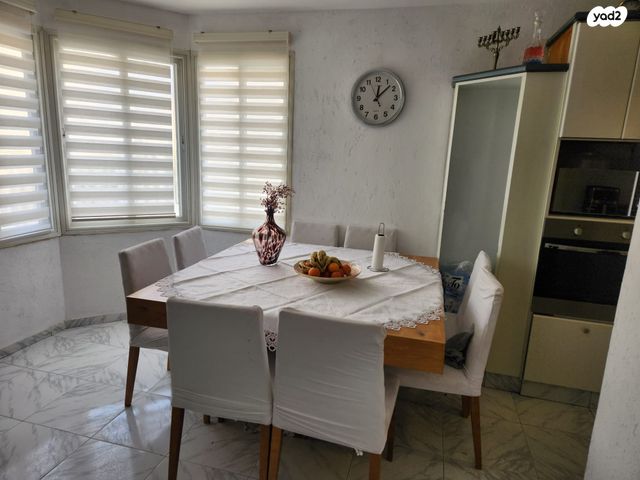 דירה, אחד העם 13, שכונה א', באר שבע