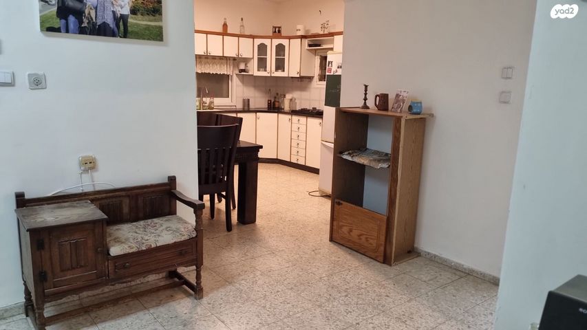 דירה, גבעת אולגה, חדרה