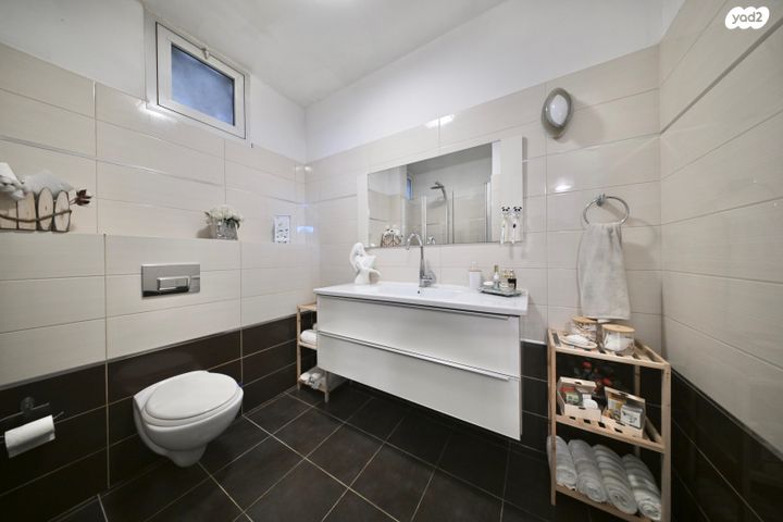 גג/ פנטהאוז, שער הגולן, קרית גנים, ראשון לציון