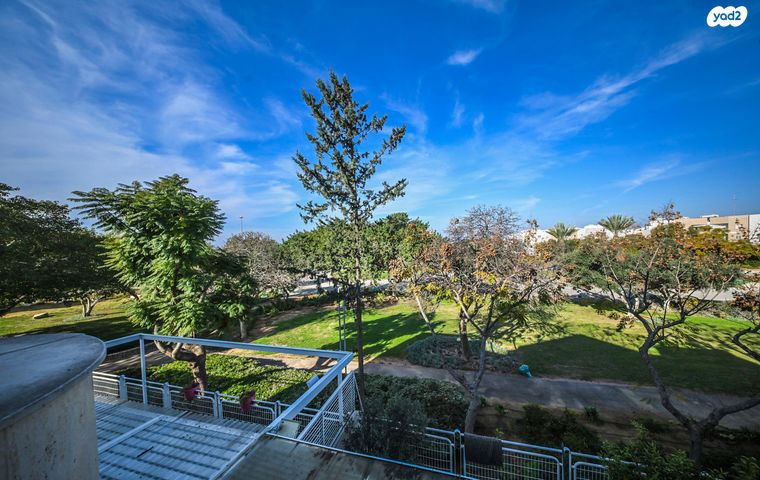 גג/ פנטהאוז, שער הגולן, קרית גנים, ראשון לציון