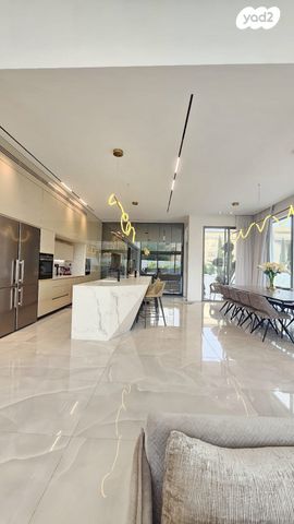 בית פרטי/ קוטג', אירוס