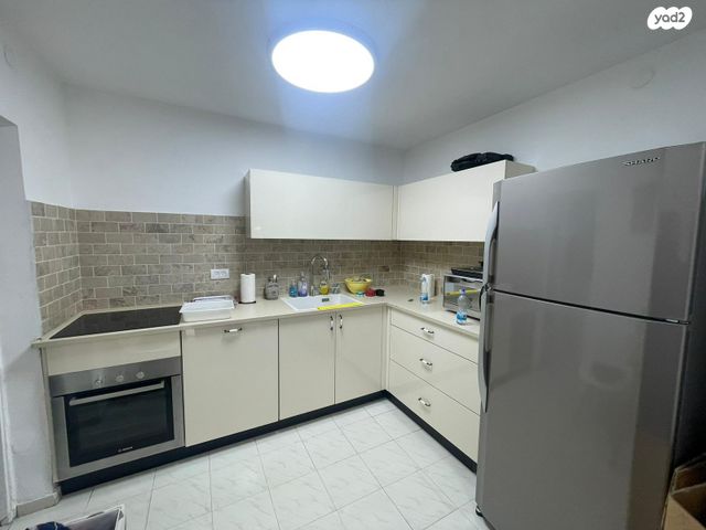 דירה, הר מירון, הרצליה