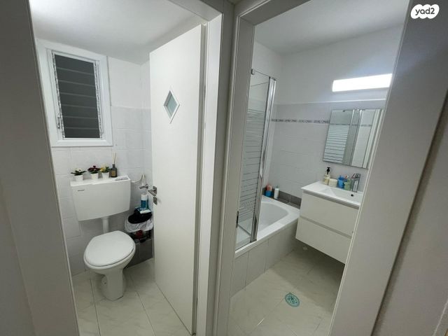 דירה, הר מירון, הרצליה