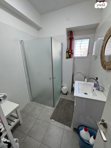 סטודיו, כפר סבא