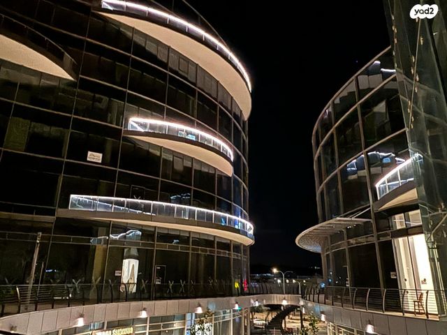 משרדים, מרכז עינב, מודיעין מכבים רעות