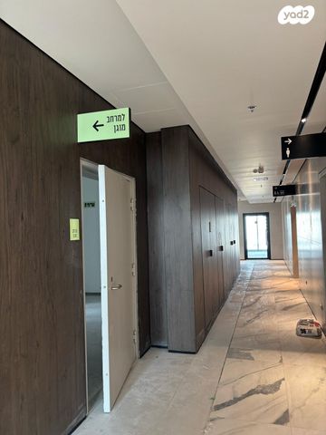 משרדים, שדרות נעמי שמר, באר יעקב