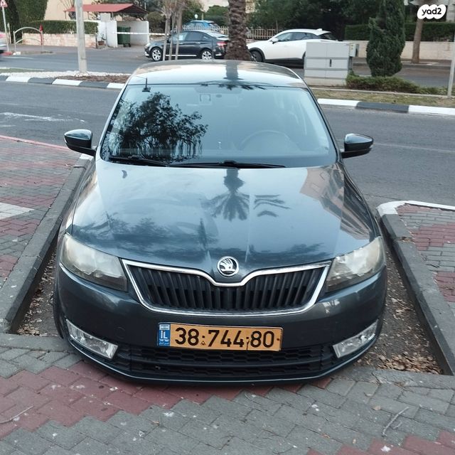 מודעת רכב סקודה ראפיד