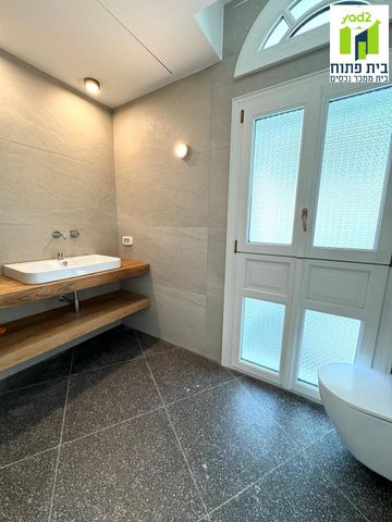 דירה, יבנאל, נווה צדק, תל אביב יפו