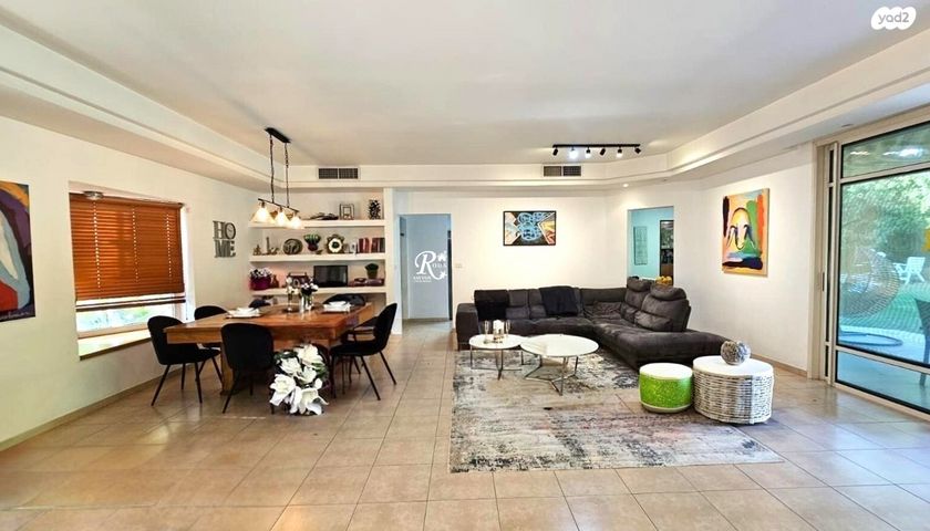 בית פרטי/ קוטג', סביון