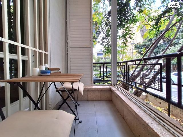 דירה, אמיל זולא, הצפון הישן - דרום, תל אביב יפו