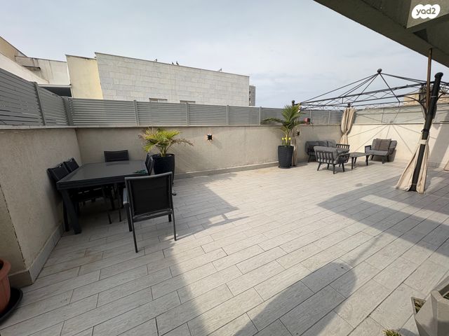 גג/ פנטהאוז, אריה בן אליעזר, אשדוד