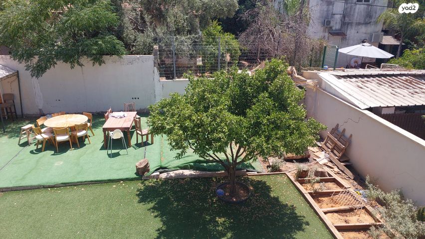 דו משפחתי, מזכרת בתיה