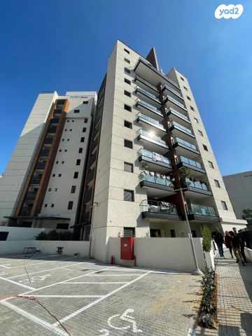 גג/ פנטהאוז, שלום אש, הדר יוסף, תל אביב יפו