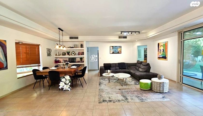 בית פרטי/ קוטג', סביון