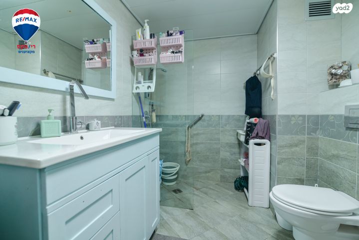 דירה, שדרות מנחם בגין 1, גבעת אולגה, חדרה