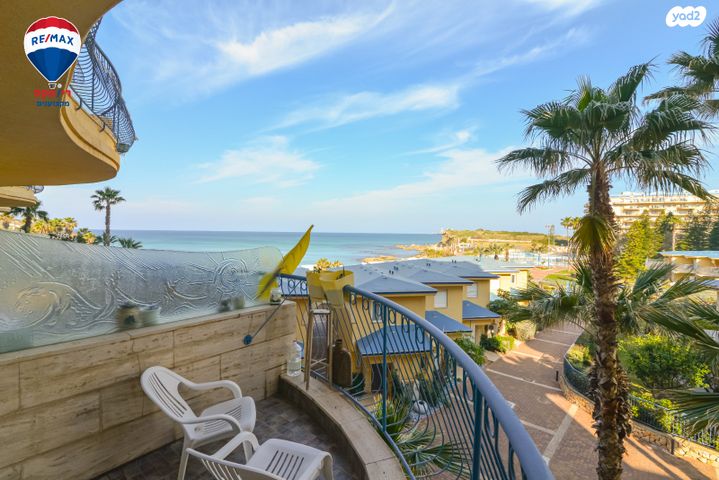 דירה, שדרות מנחם בגין 1, גבעת אולגה, חדרה