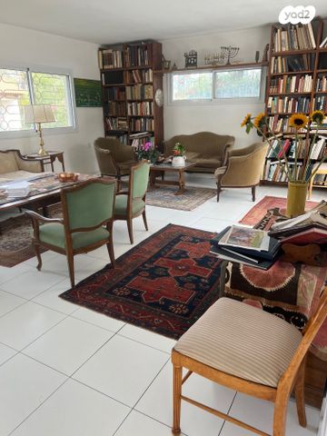 בית פרטי/ קוטג', טרומפלדור 36, נווה מגן, רמת השרון