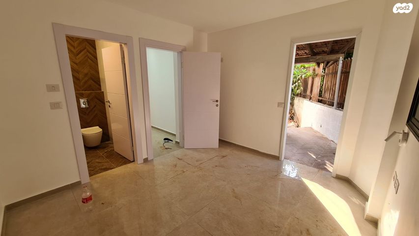 דירת גן, ארנון, אלון, רמת השרון