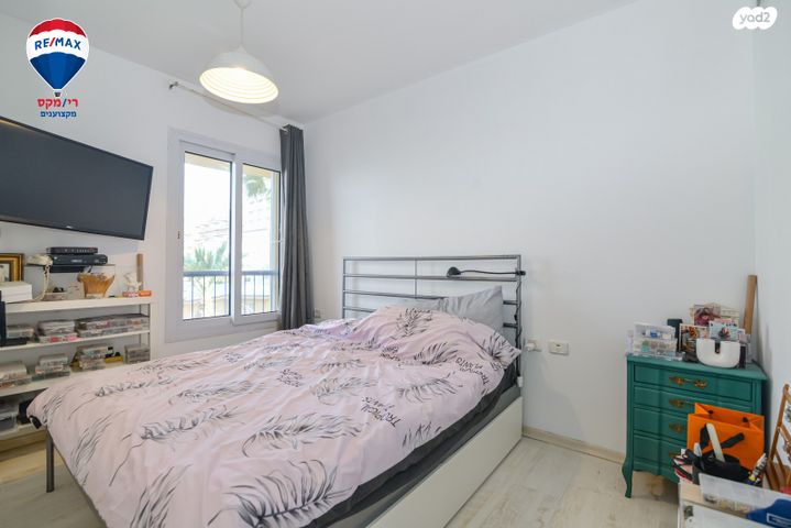 דירה, שדרות מנחם בגין 1, גבעת אולגה, חדרה