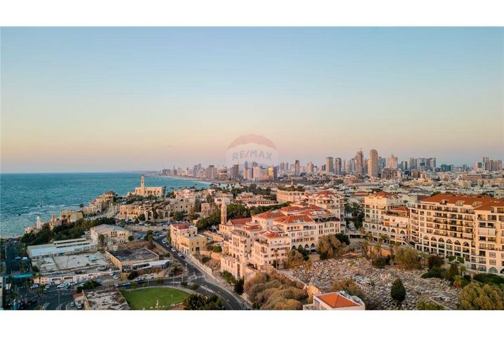 גג/ פנטהאוז, הצדף 9, עג'מי, גבעת העליה, תל אביב יפו