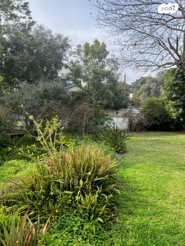 בית פרטי/ קוטג', טרומפלדור 36, נווה מגן, רמת השרון