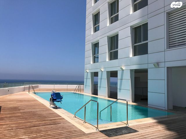 דירה, שדרות בן גוריון, נוף הטיילת, נתניה