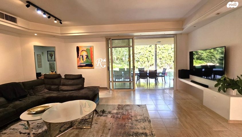 בית פרטי/ קוטג', סביון