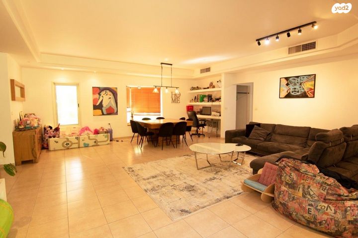 בית פרטי/ קוטג', סביון